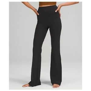 LULULEMON Groove Pant Flare
Super High Rise Leggings ALL BLACK Size 4